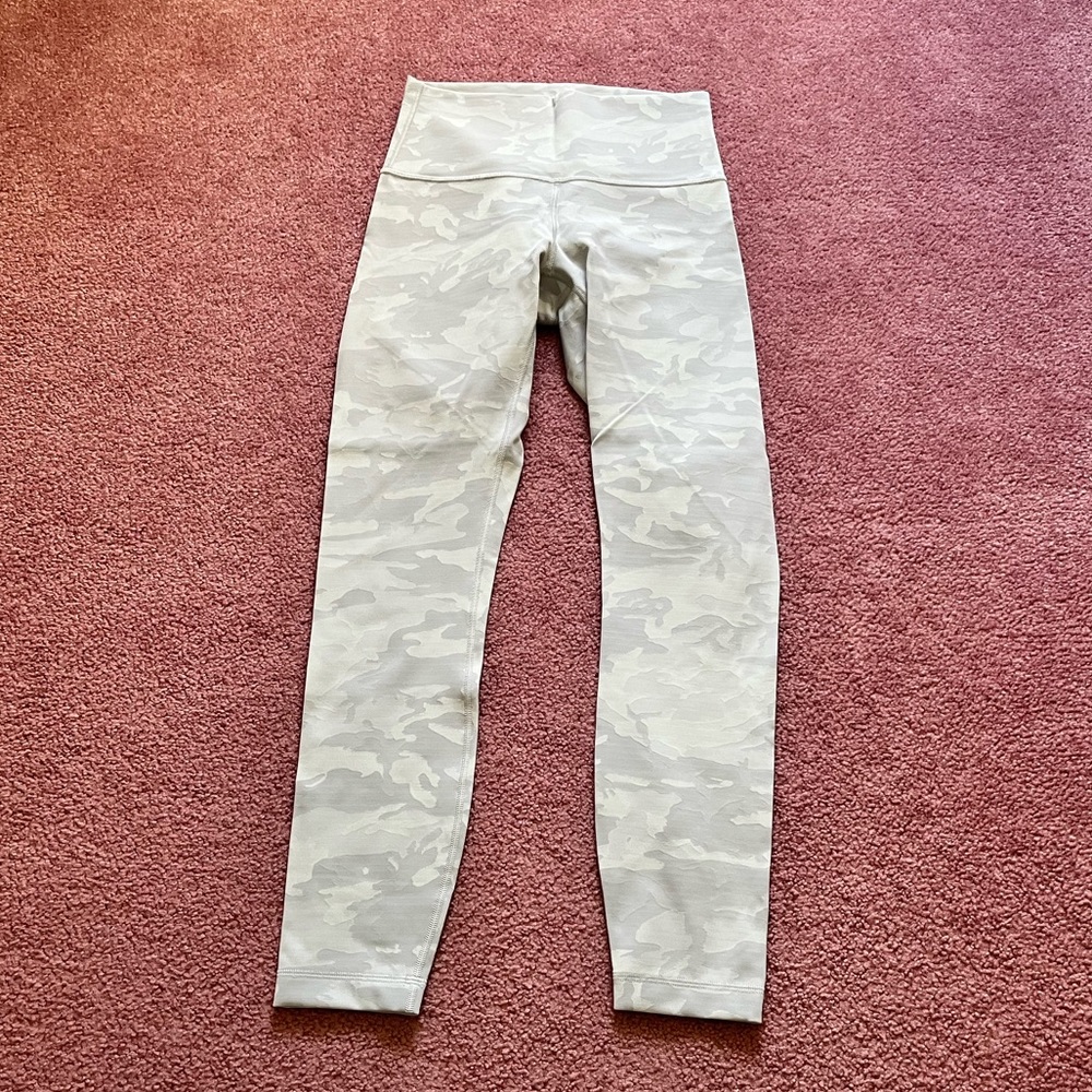 Lululemon leggings size 6